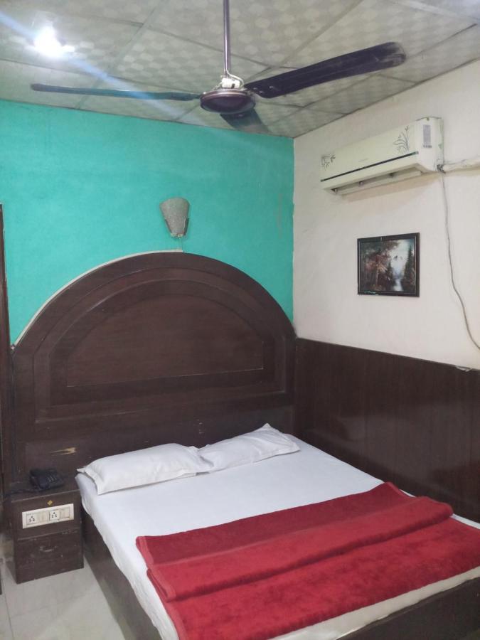 نيودلهي Hotel Diplomat Inn المظهر الخارجي الصورة